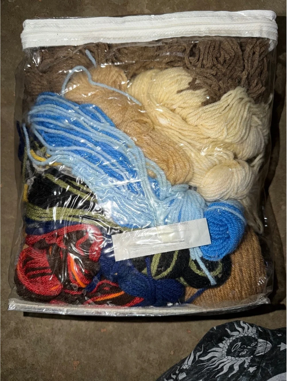 Mary Maxim Log Cabin Yarn Craft Kit with 19 Pieces of Yarn